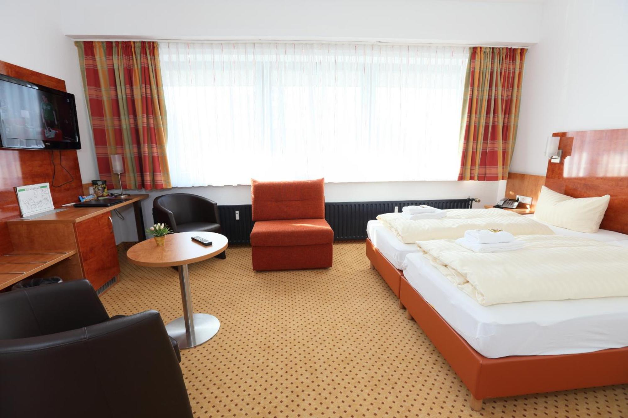 שטאדה Hotel Am Holzhafen מראה חיצוני תמונה