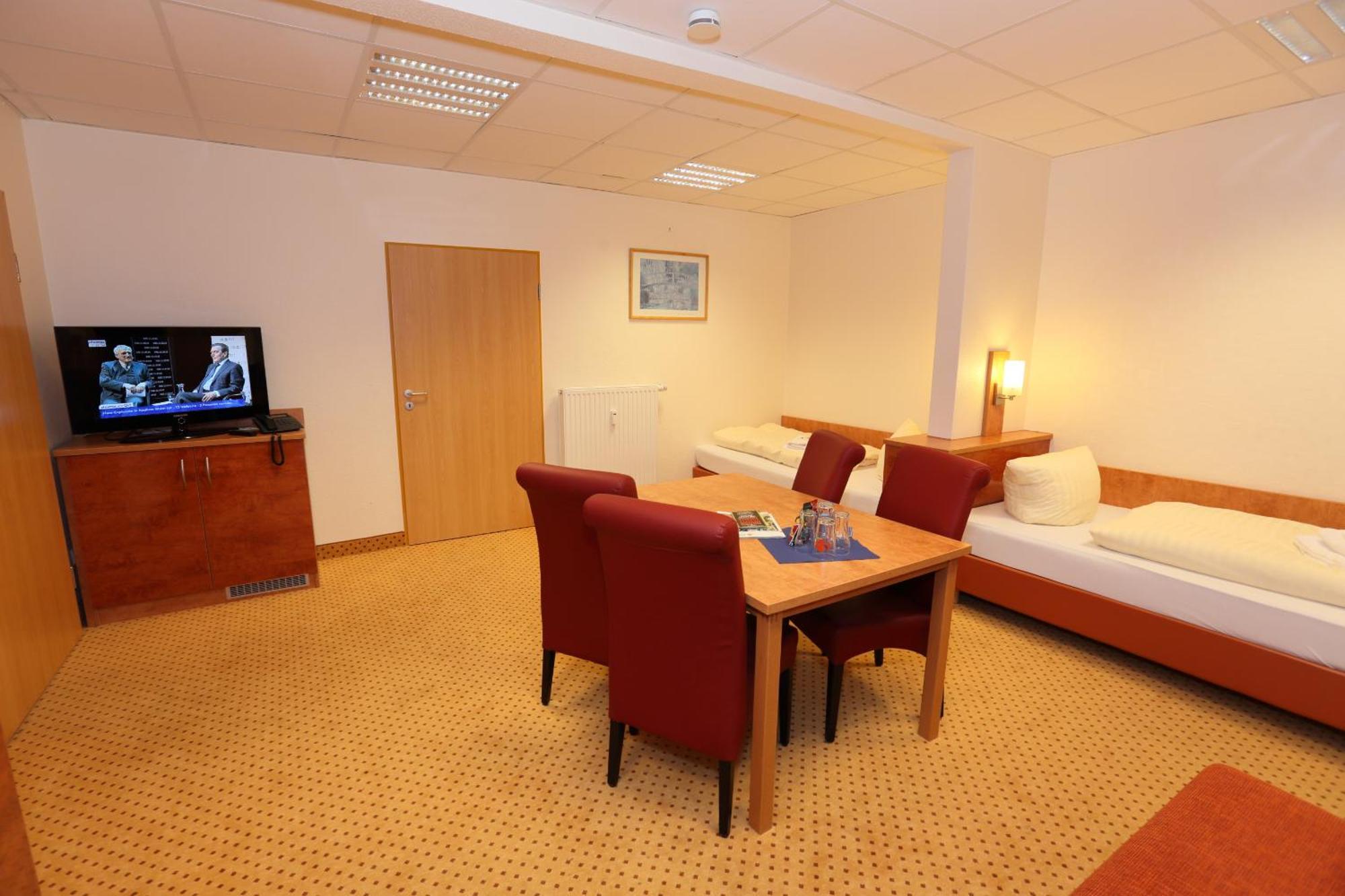 שטאדה Hotel Am Holzhafen מראה חיצוני תמונה